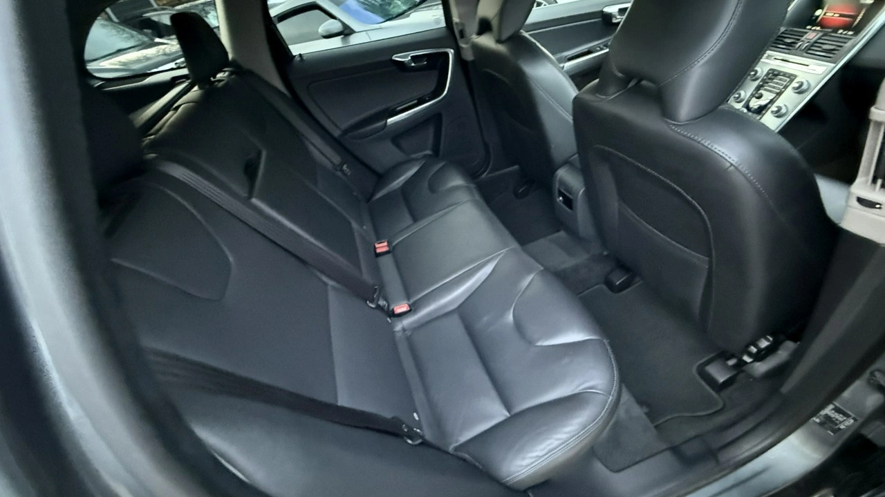 Volvo XC 60 - Zdjęcie 16