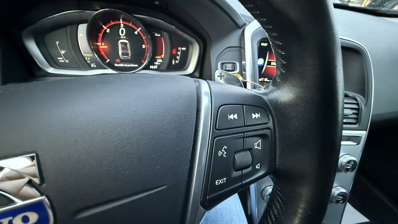 Volvo XC 60 - Zdjęcie 20