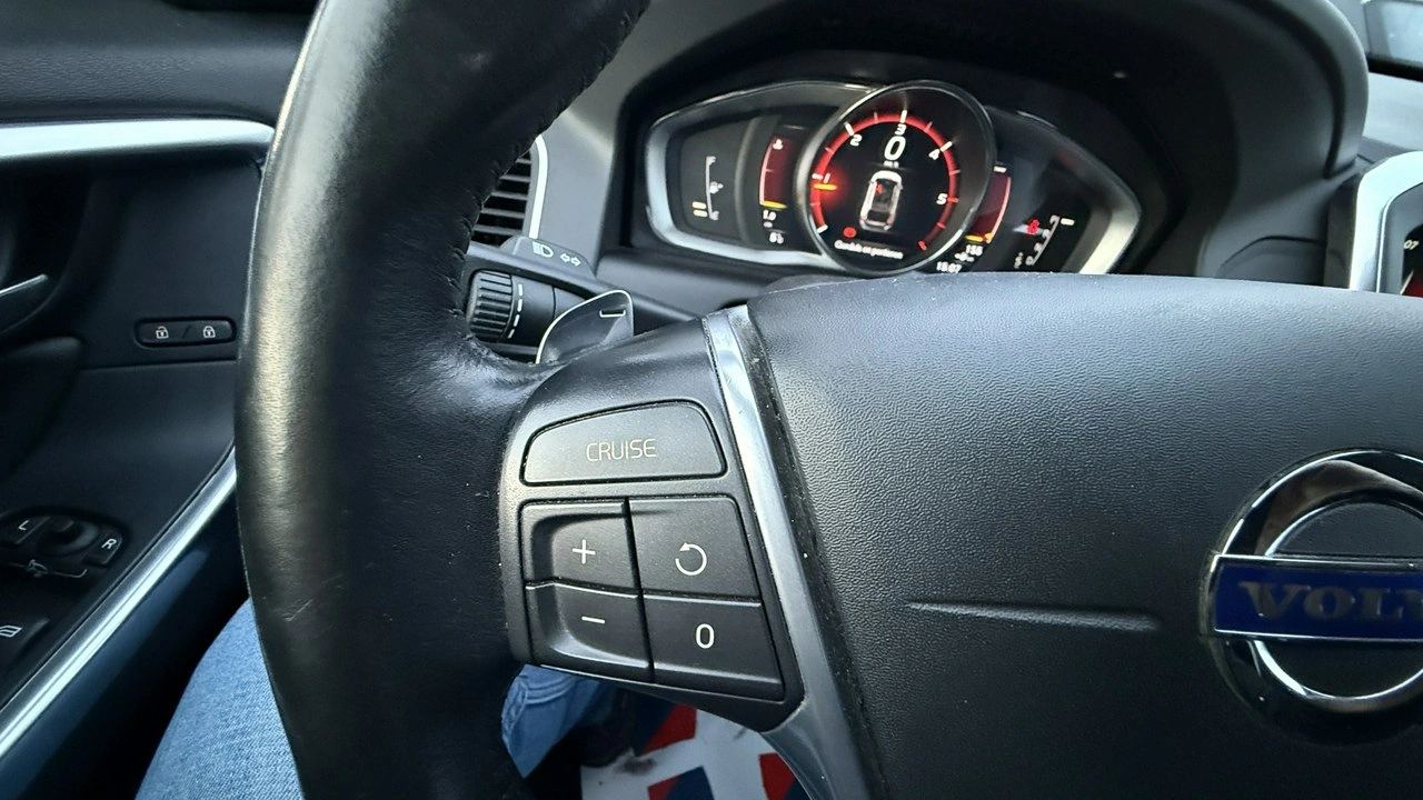 Volvo XC 60 - Zdjęcie 21