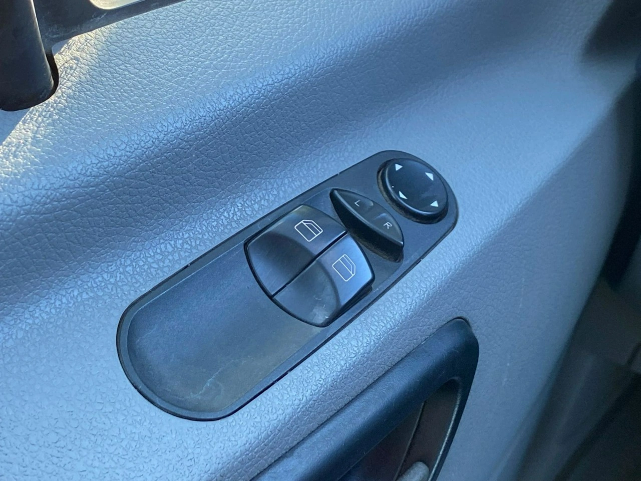 Volkswagen Crafter - Zdjęcie 23