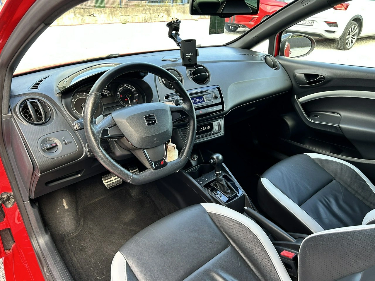 Seat Ibiza - Zdjęcie 9