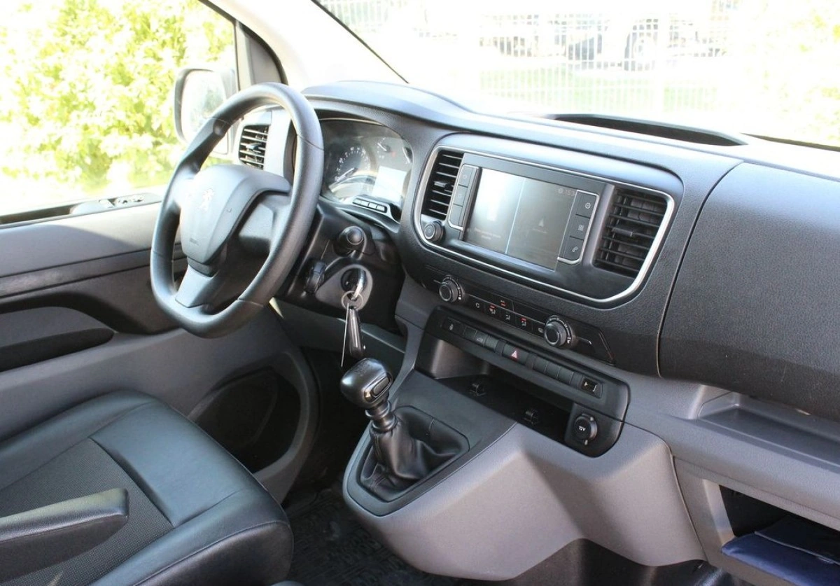 Peugeot Expert - Zdjęcie 9