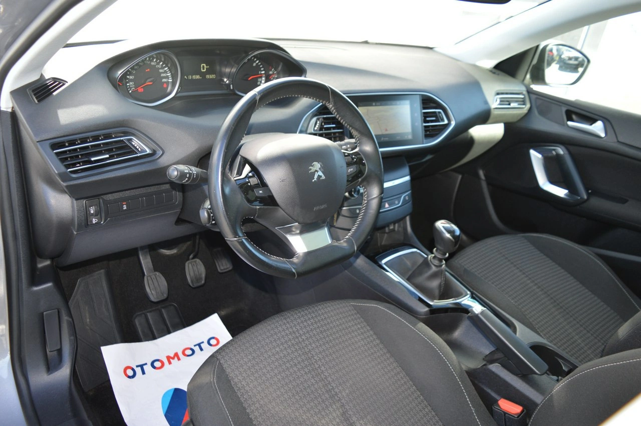 Peugeot 308 - Zdjęcie 18