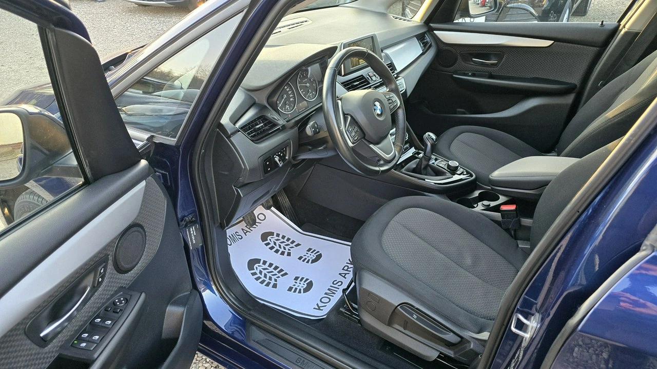 BMW 218 - Zdjęcie 8