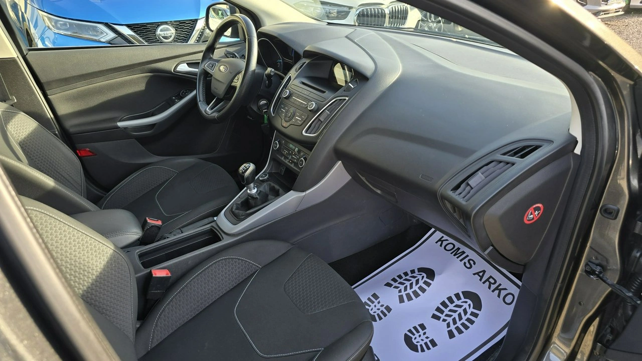 Ford Focus - Zdjęcie 11