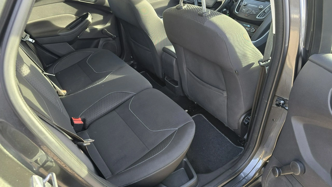 Ford Focus - Zdjęcie 12