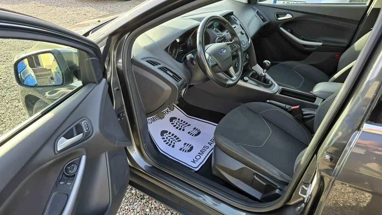 Ford Focus - Zdjęcie 8