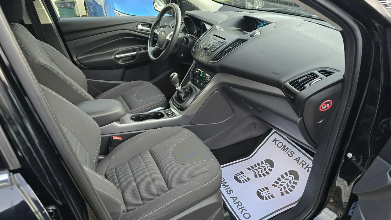 Ford Kuga - Zdjęcie 12