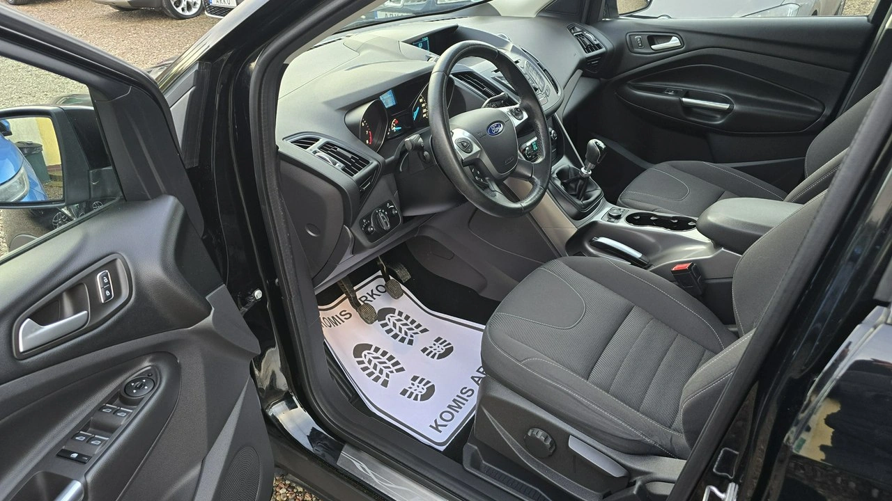 Ford Kuga - Zdjęcie 8