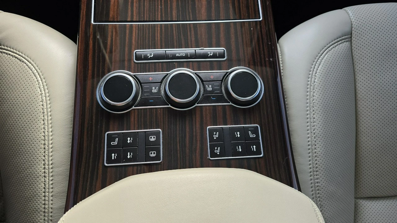 Land Rover Range Rover - Zdjęcie 25