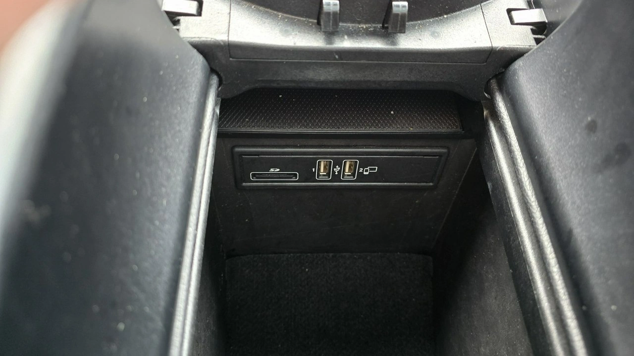 Mercedes GLC 220 - Zdjęcie 20