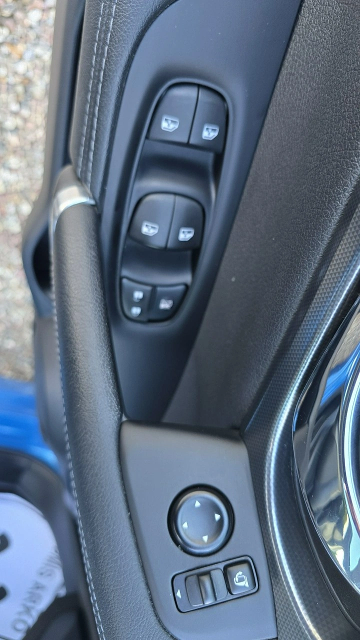 Nissan Qashqai - Zdjęcie 19