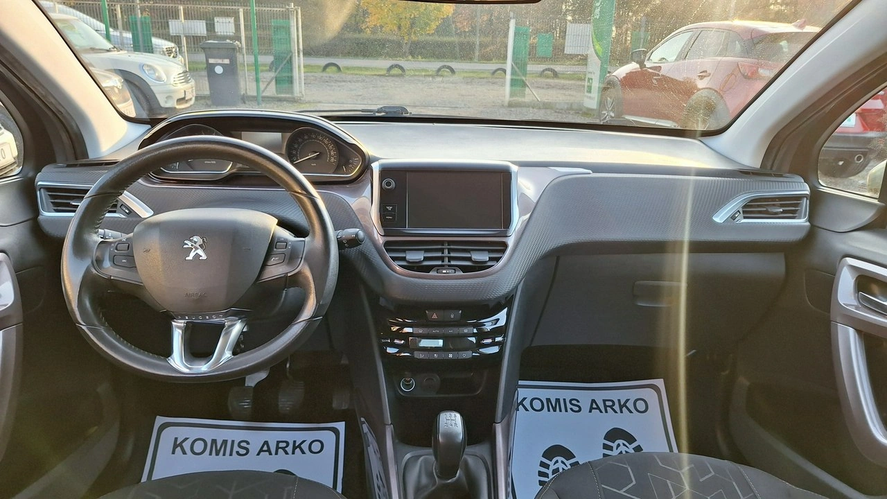 Peugeot 2008 - Zdjęcie 9