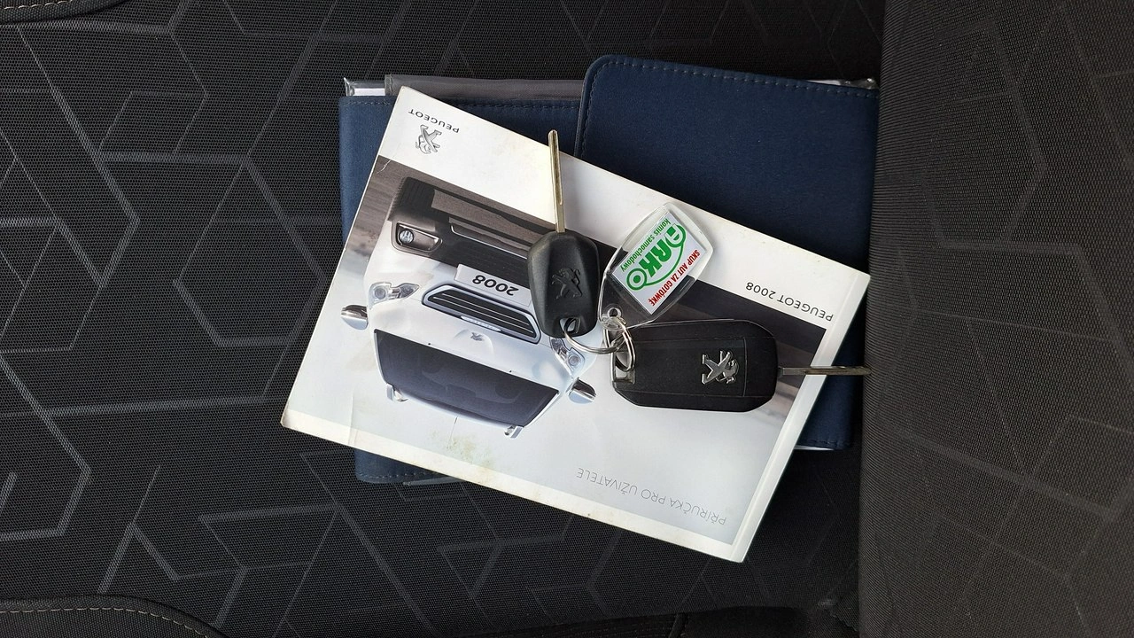 Peugeot 2008 - Zdjęcie 15