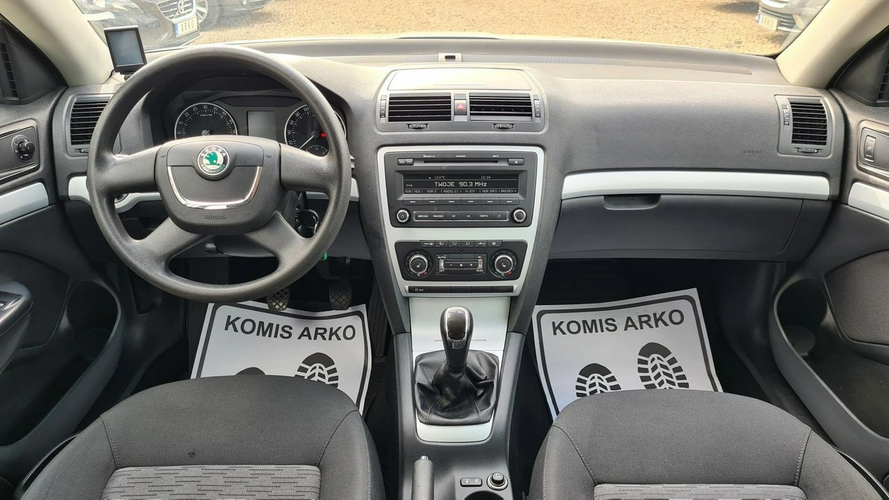 Skoda Octavia - Zdjęcie 10