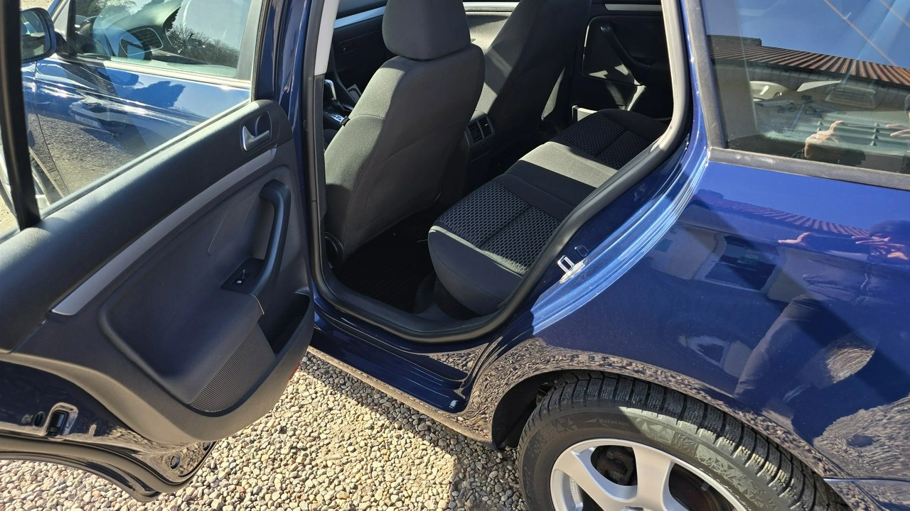 Volkswagen Golf - Zdjęcie 9