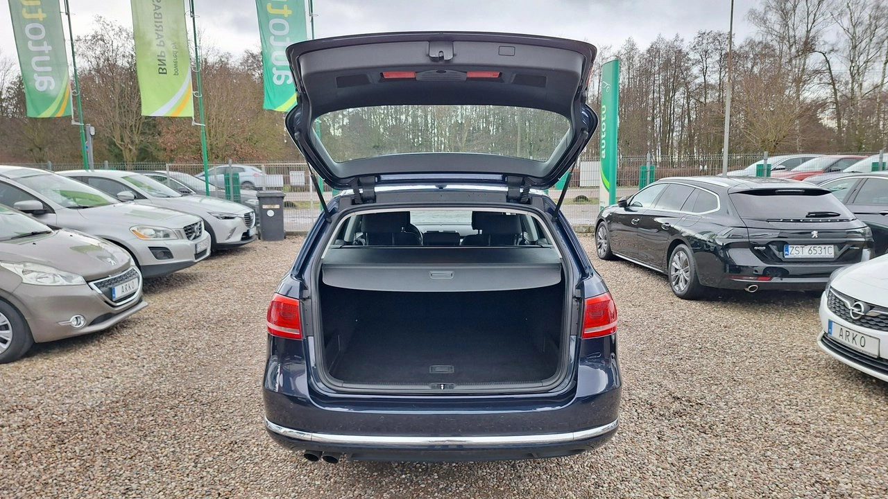 Volkswagen Passat - Zdjęcie 13