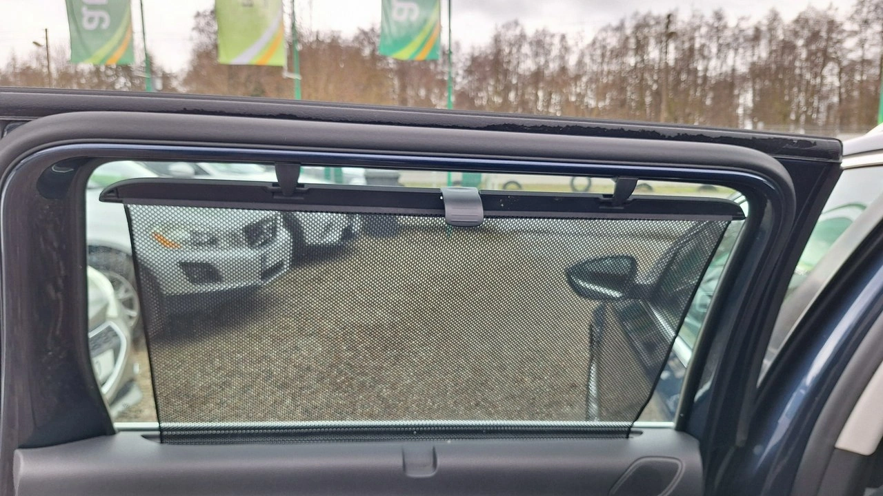 Volkswagen Passat - Zdjęcie 15