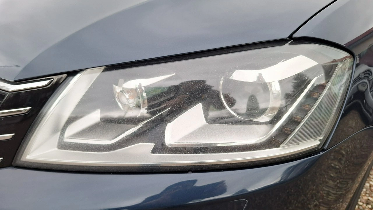 Volkswagen Passat - Zdjęcie 16