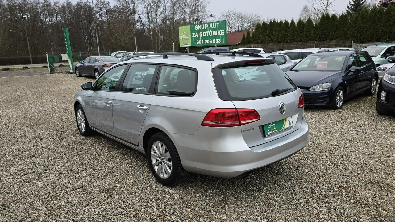 Volkswagen Passat - Zdjęcie 1