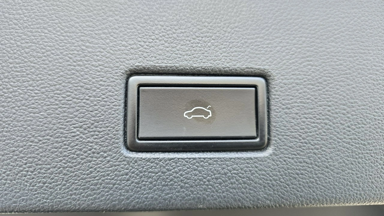 Volkswagen T-Roc - Zdjęcie 16