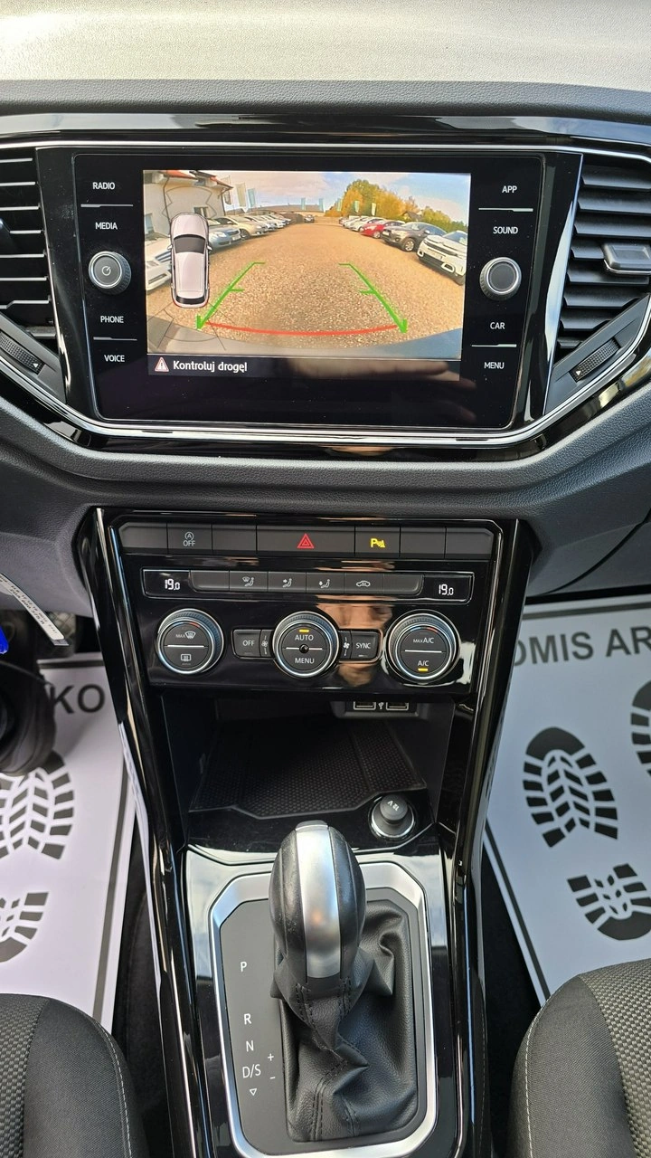 Volkswagen T-Roc - Zdjęcie 17