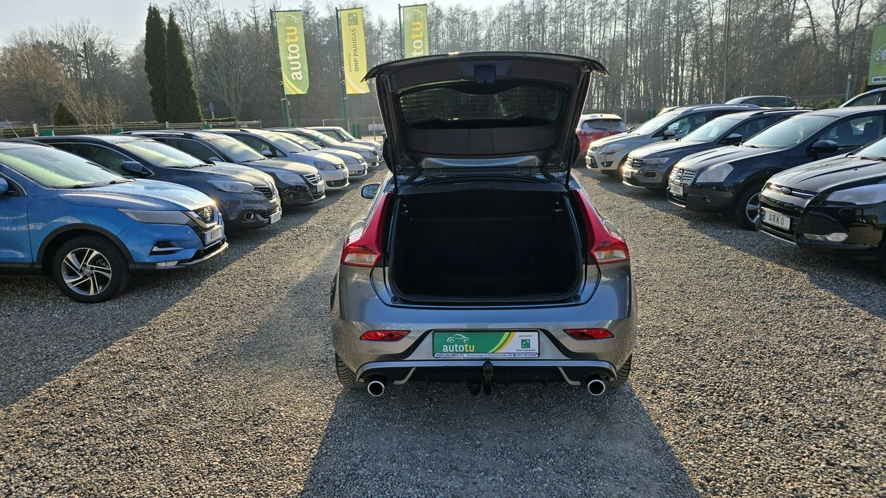 Volvo V40 - Zdjęcie 14