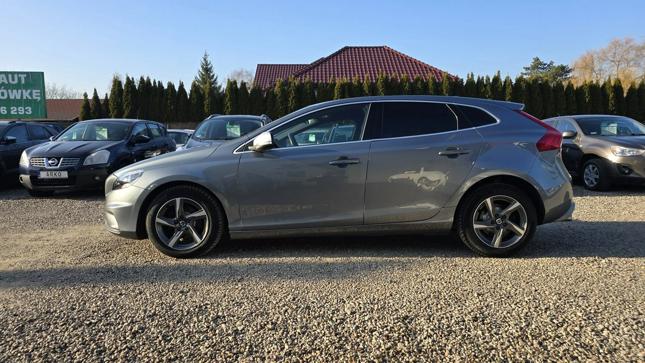 Volvo V40 - Zdjęcie 4