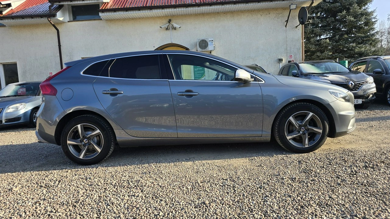Volvo V40 - Zdjęcie 6