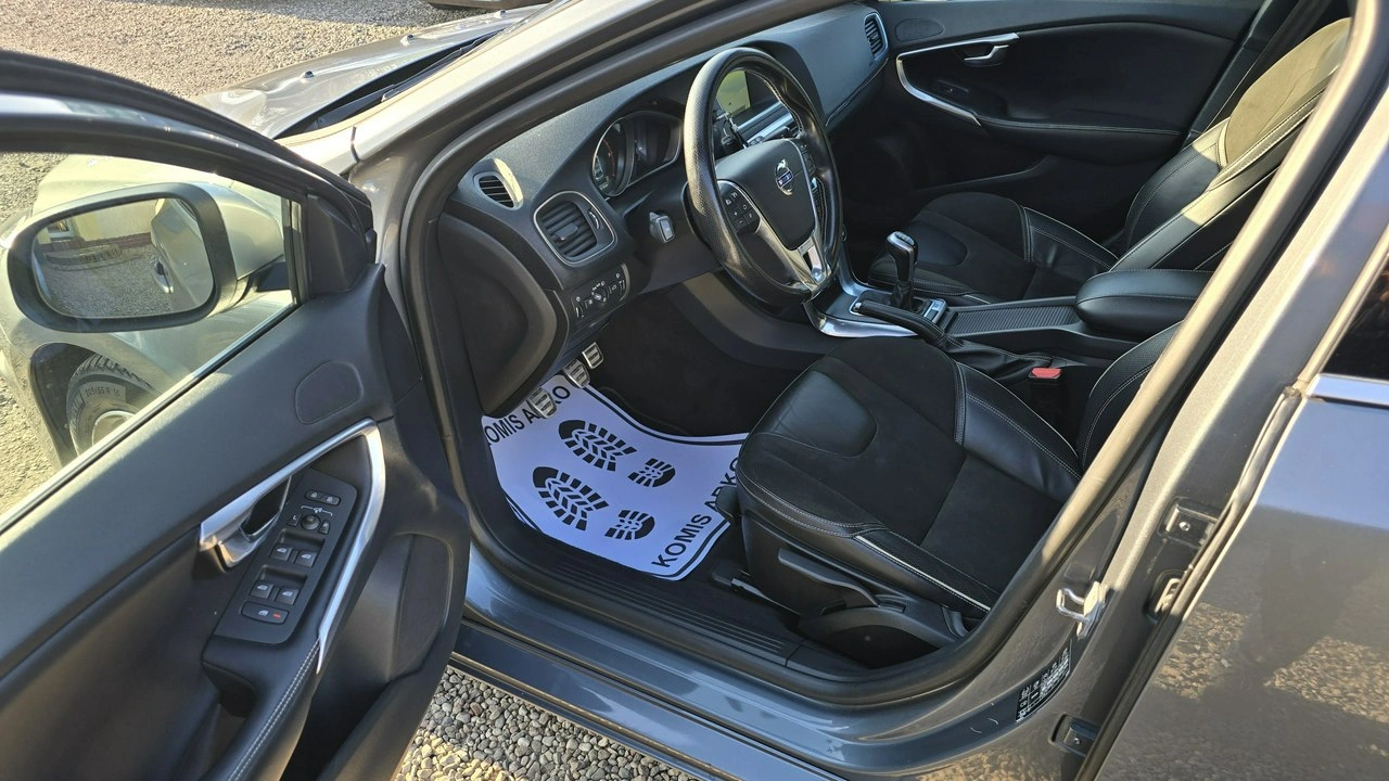 Volvo V40 - Zdjęcie 8