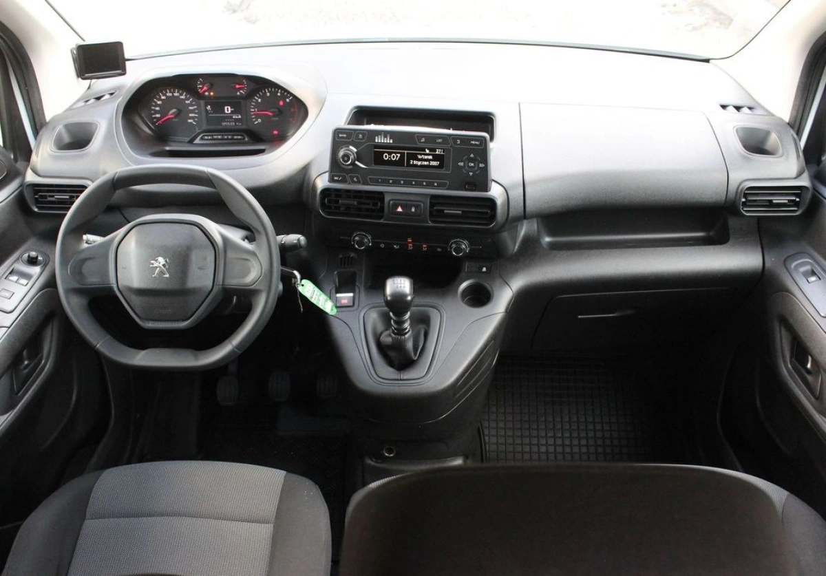 Peugeot Partner - Zdjęcie 19
