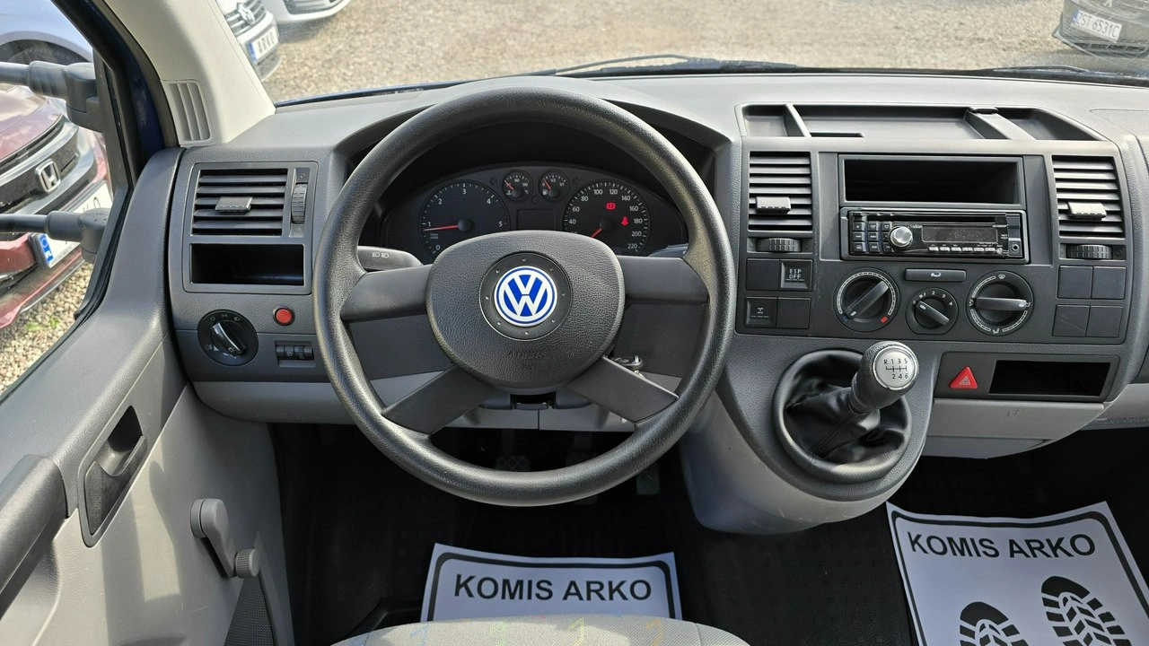 Volkswagen Transporter - Zdjęcie 11