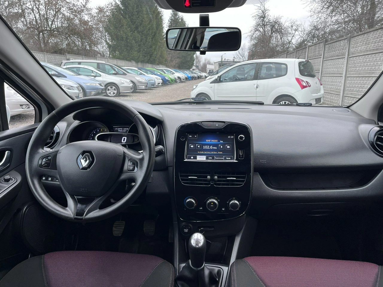 Renault Clio - Zdjęcie 11