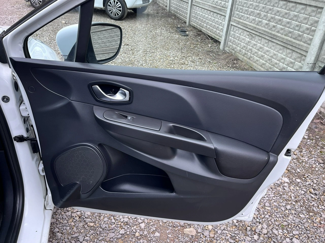 Renault Clio - Zdjęcie 18