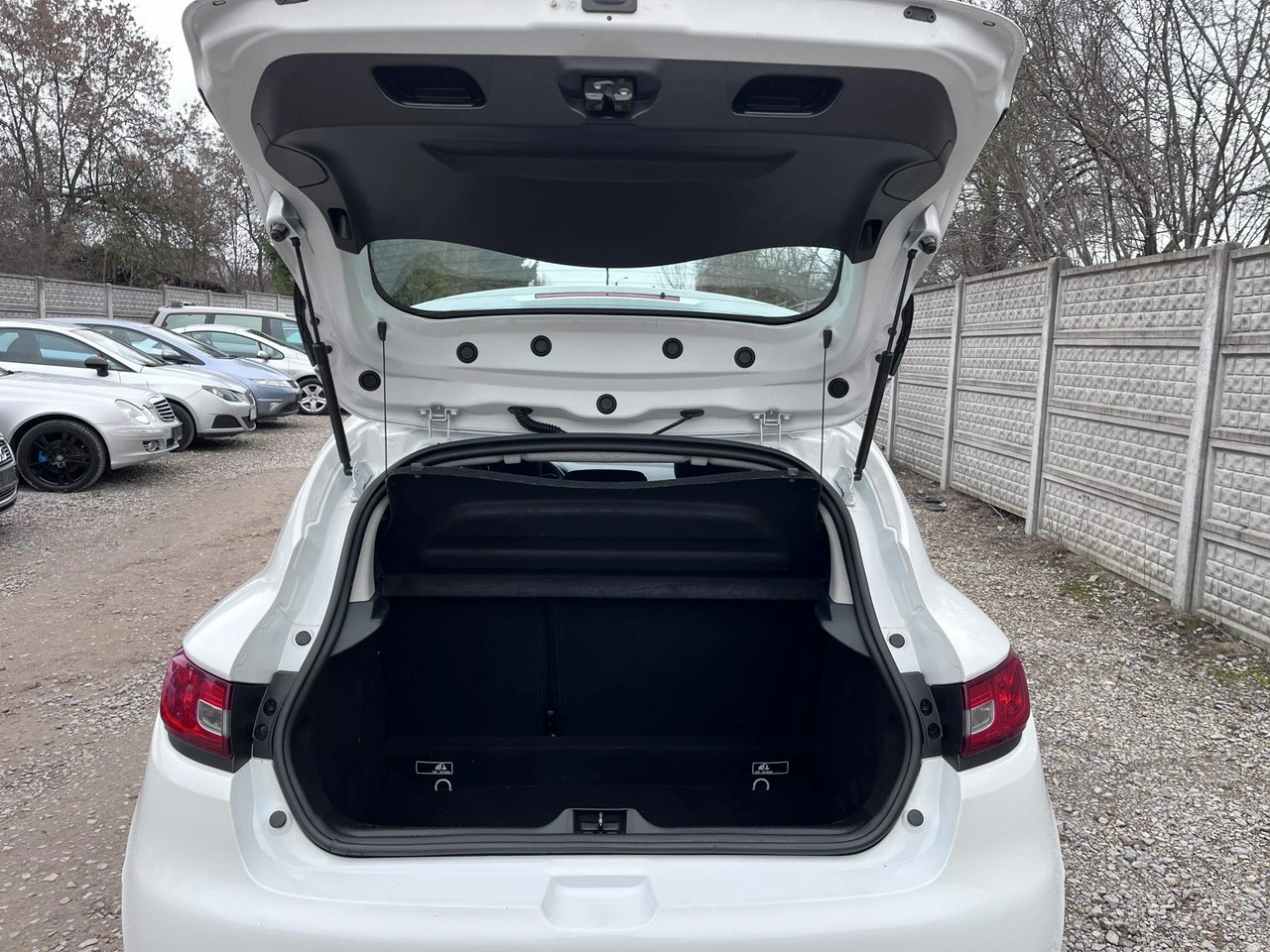 Renault Clio - Zdjęcie 21