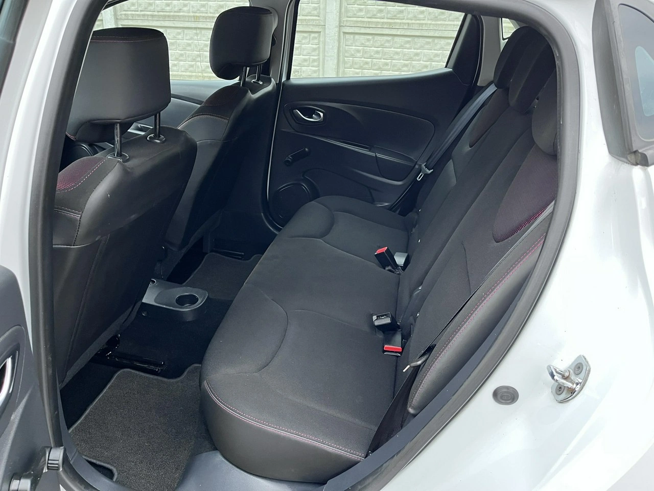 Renault Clio - Zdjęcie 23