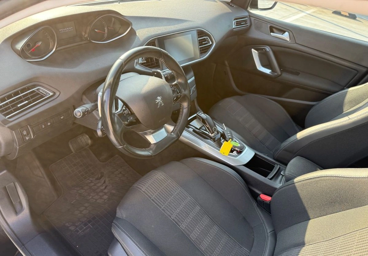 Peugeot 308 - Zdjęcie 13