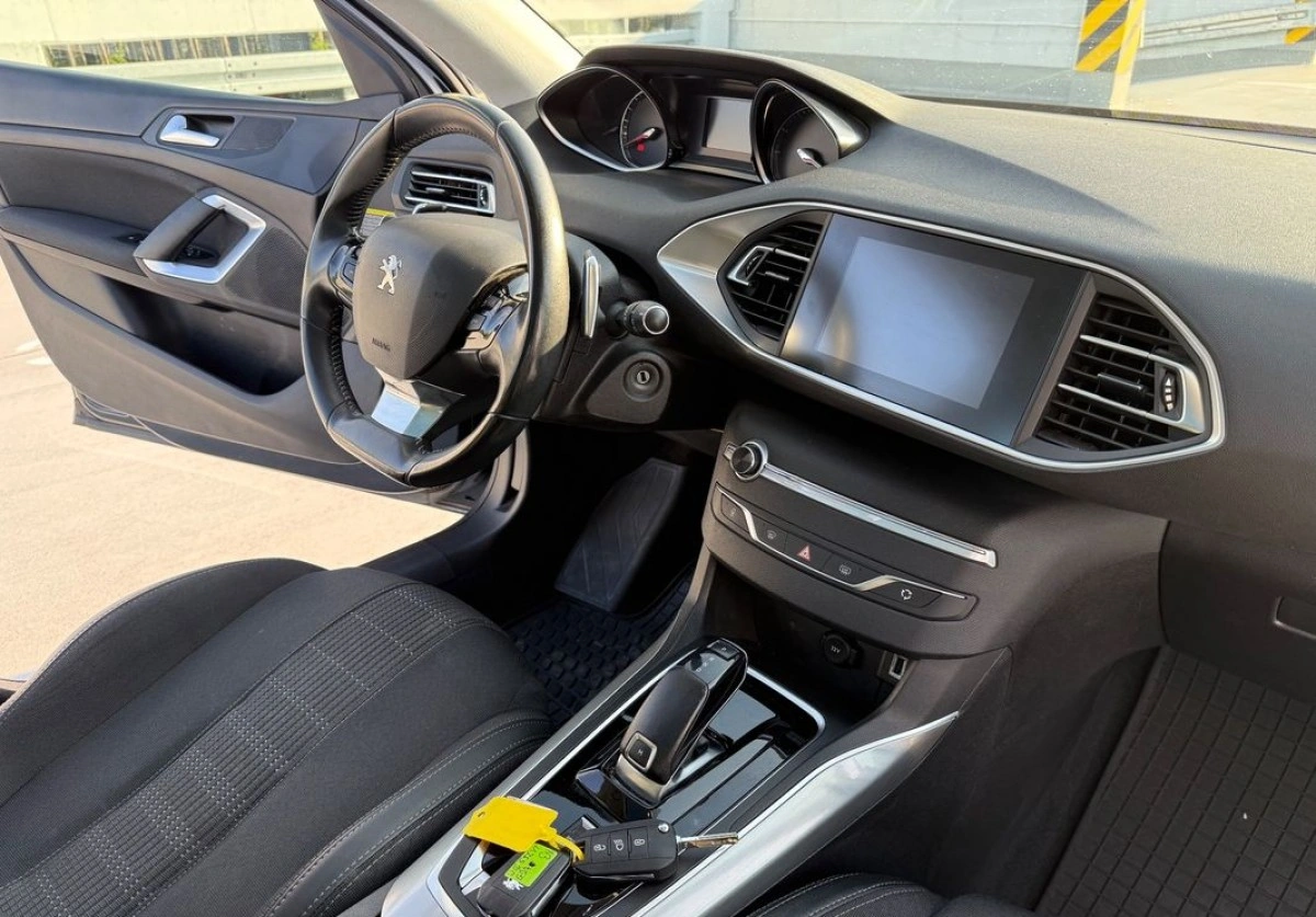 Peugeot 308 - Zdjęcie 15