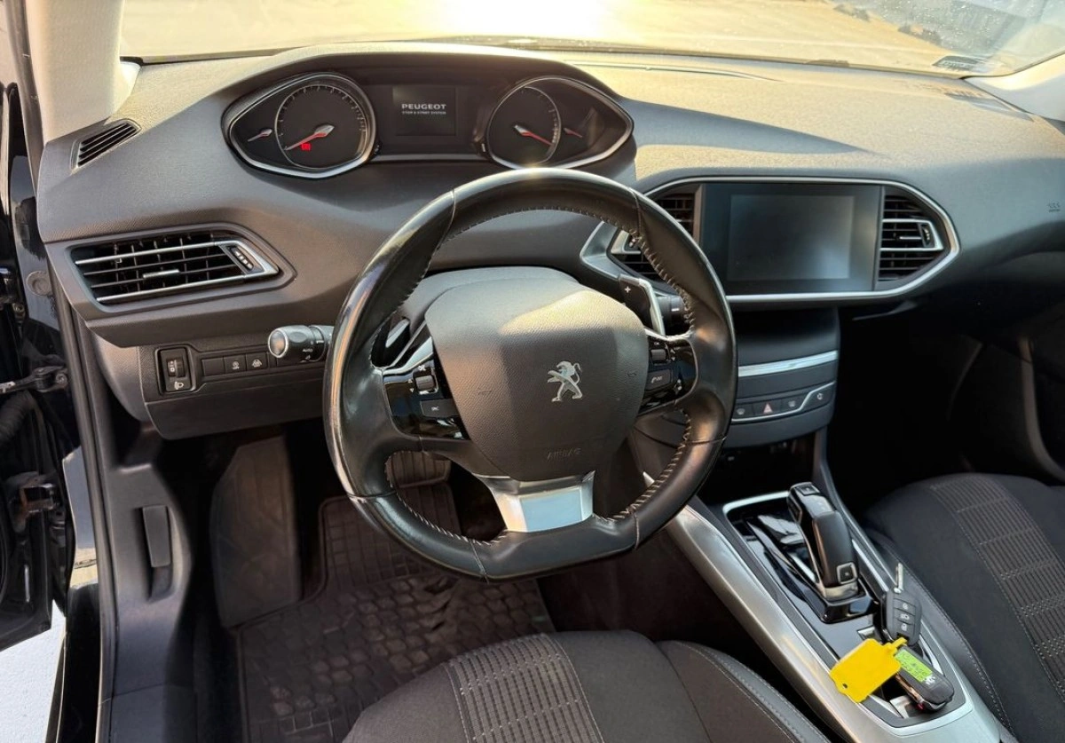 Peugeot 308 - Zdjęcie 17