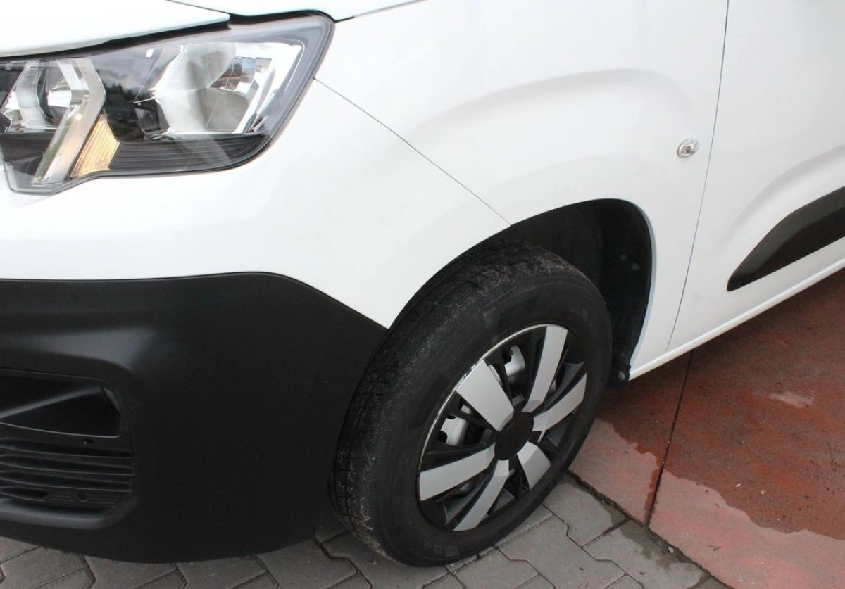 Peugeot Partner - Zdjęcie 17