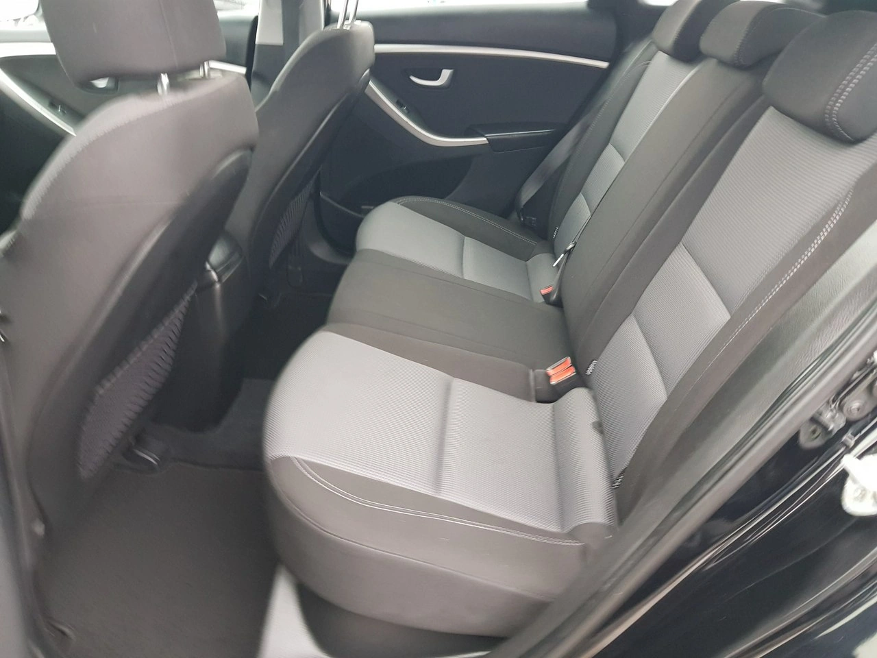 Hyundai i30 - Zdjęcie 10