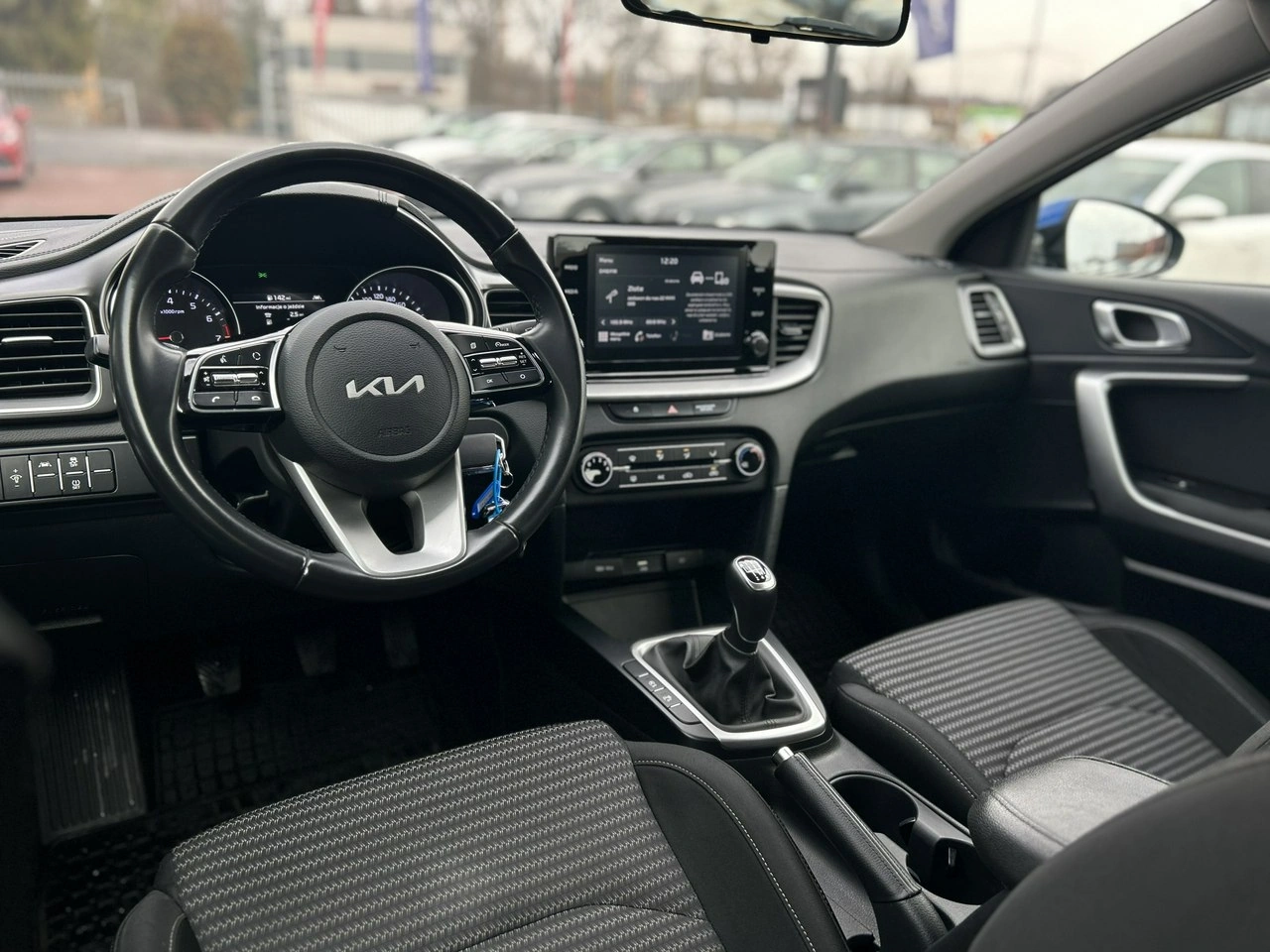 Kia XCeed - Zdjęcie 12