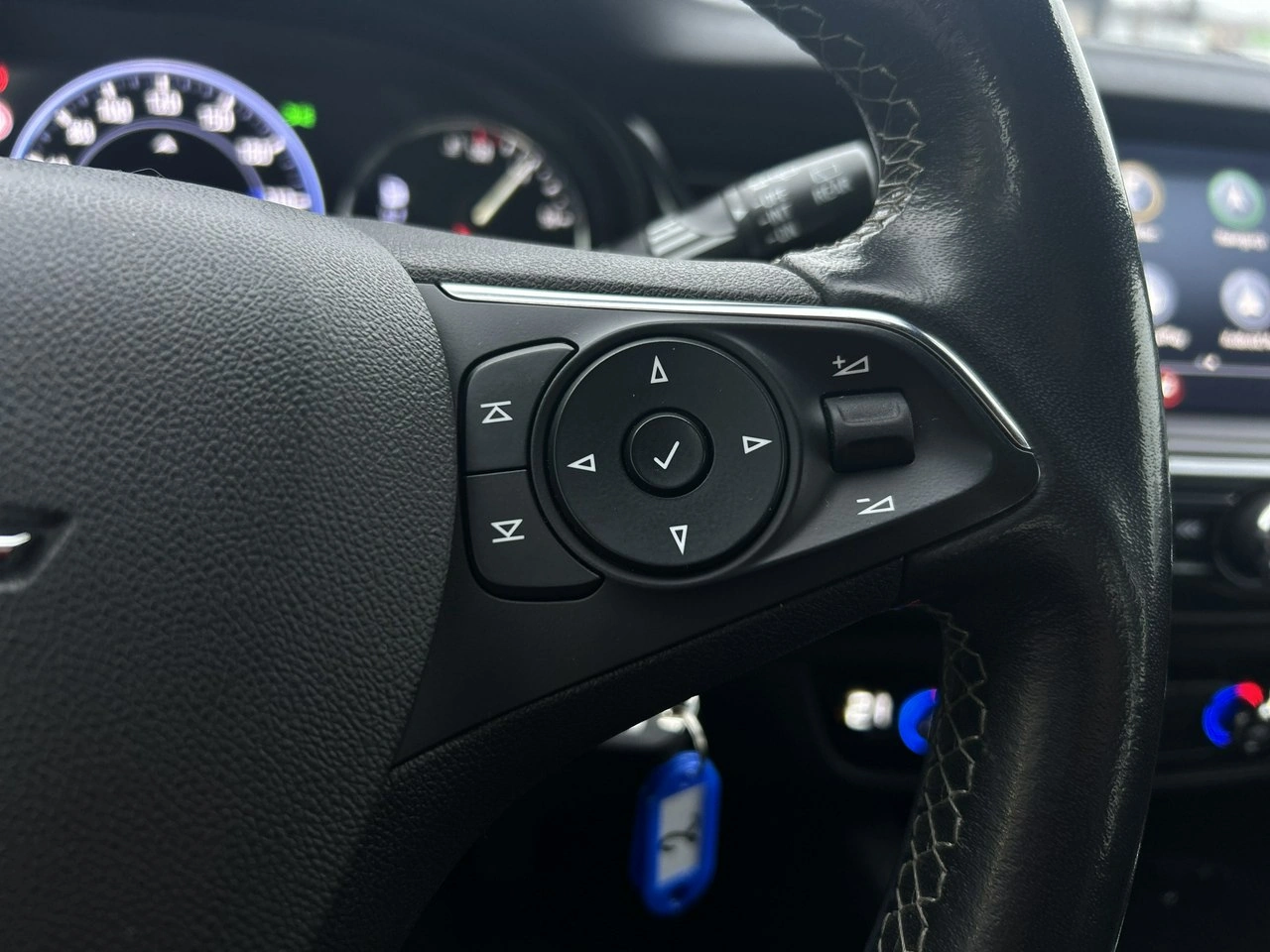 Opel Insignia - Zdjęcie 18