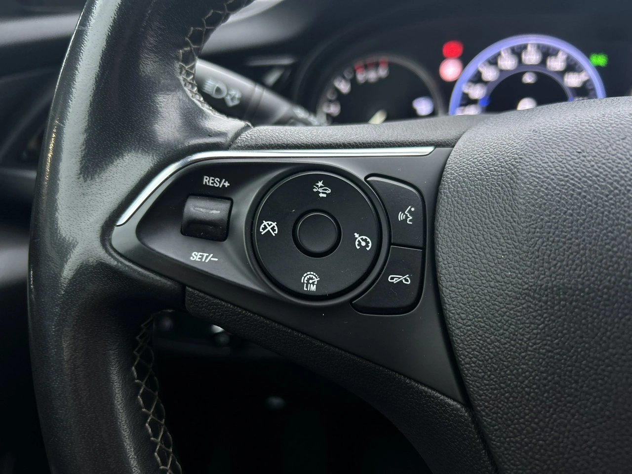 Opel Insignia - Zdjęcie 19