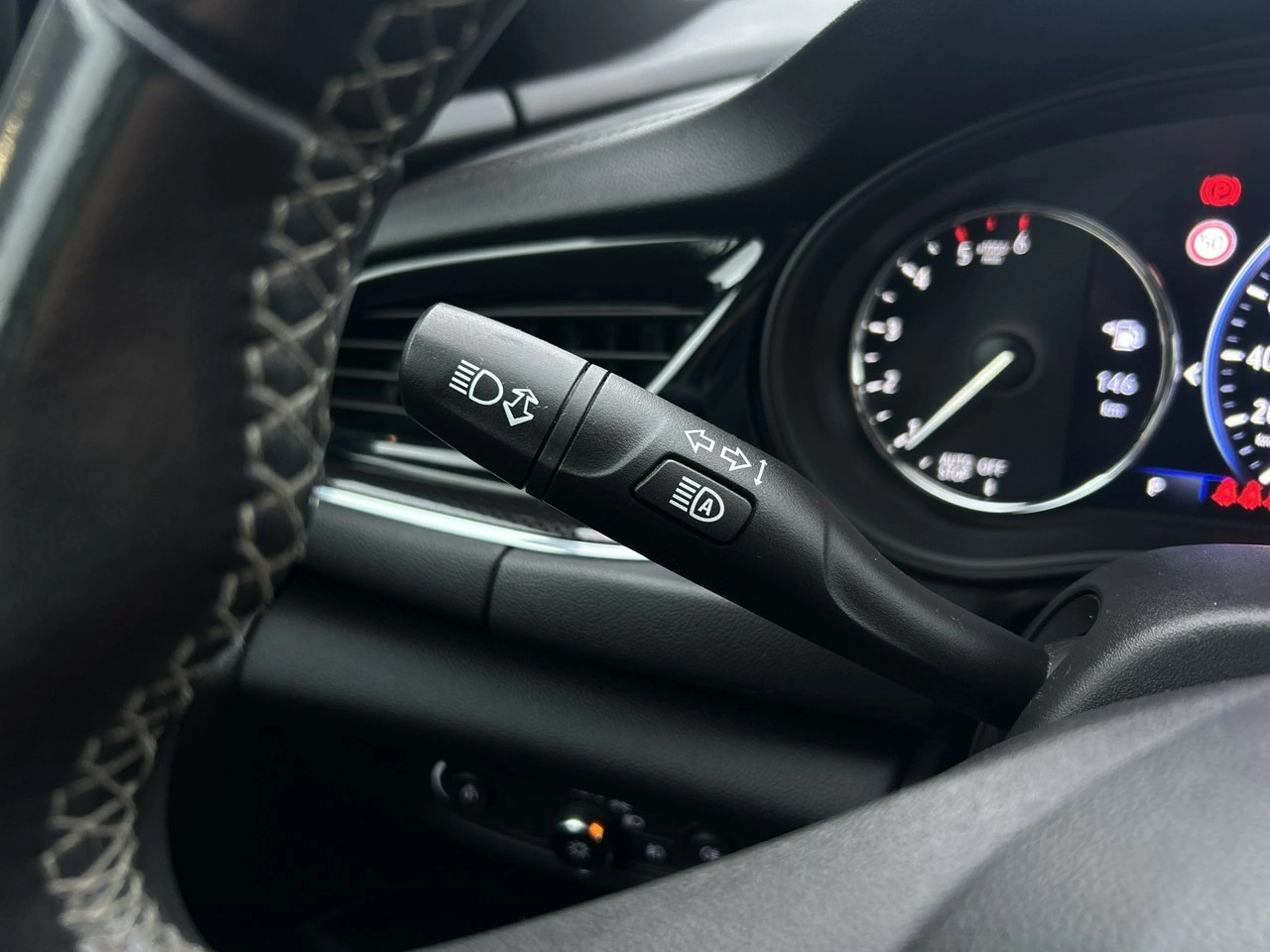 Opel Insignia - Zdjęcie 21