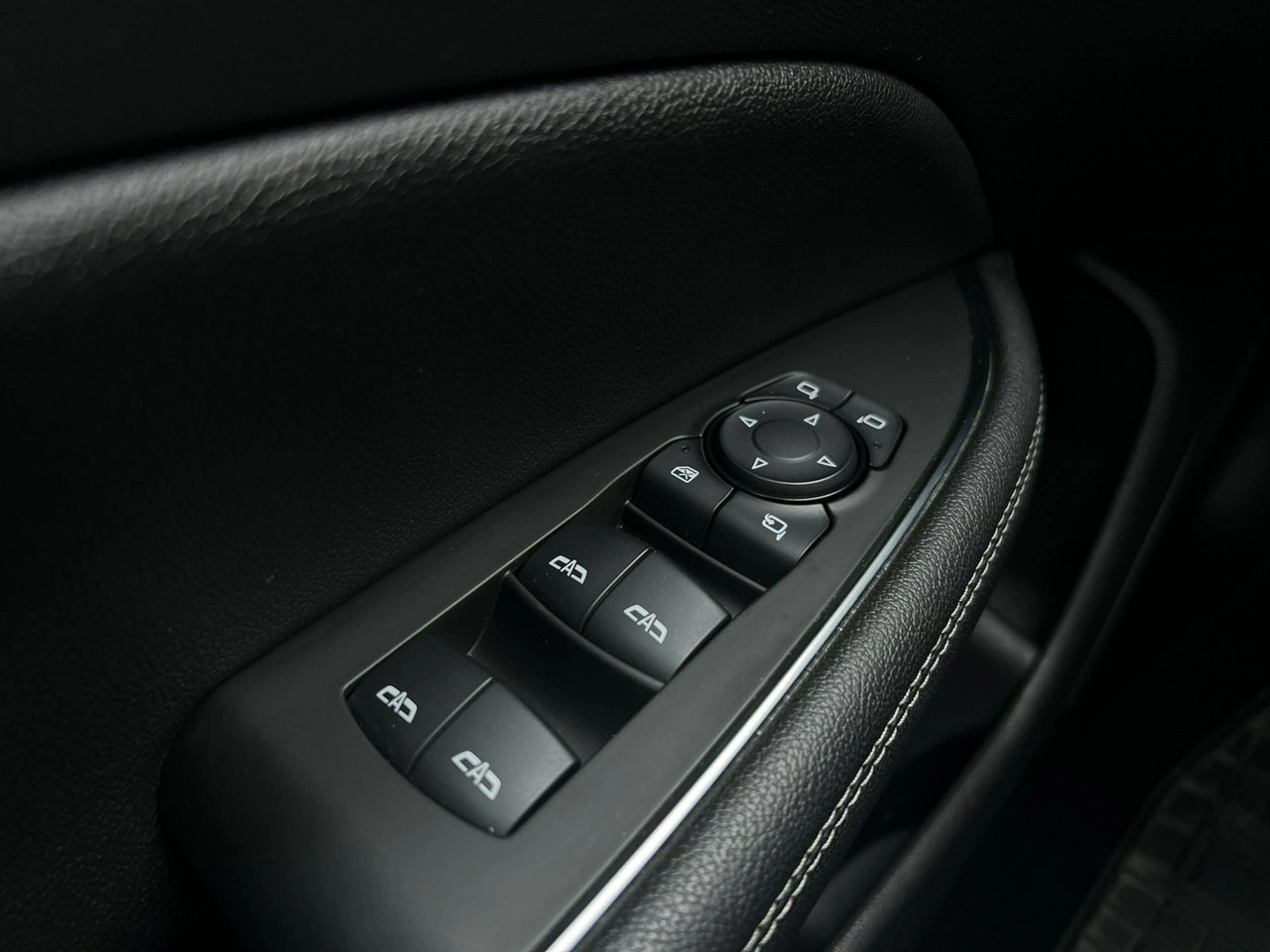 Opel Insignia - Zdjęcie 33