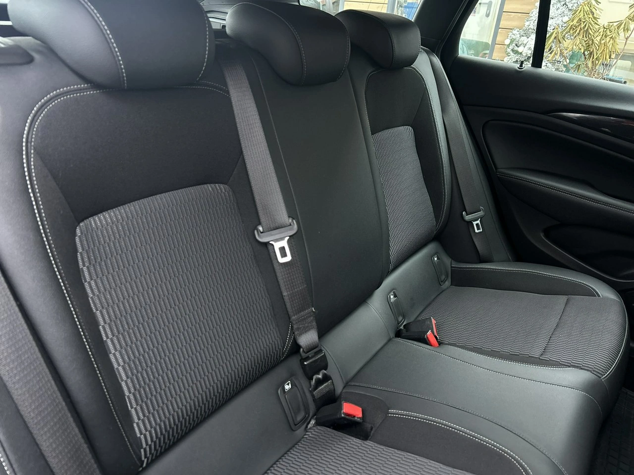 Opel Insignia - Zdjęcie 36