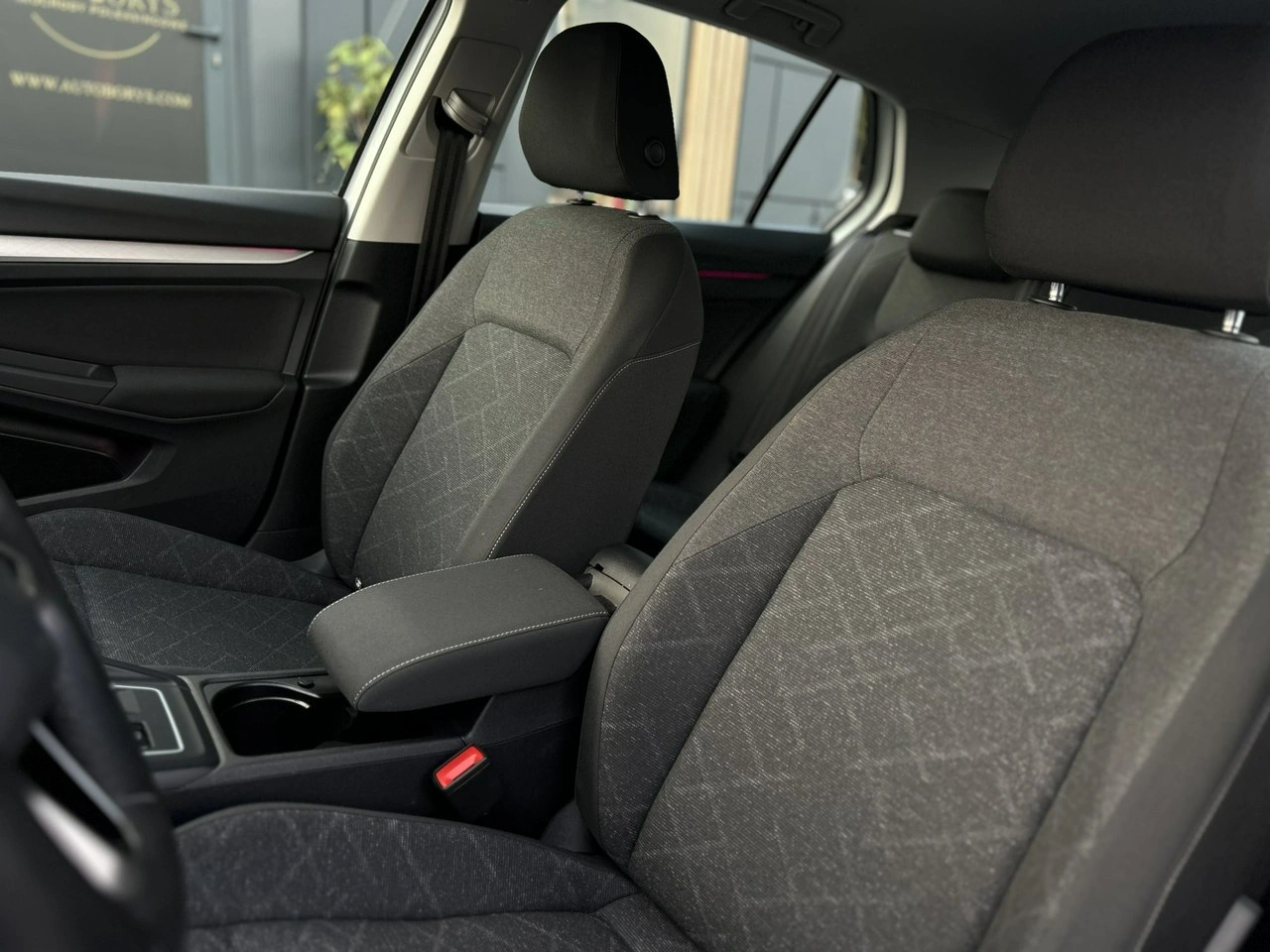 Volkswagen Golf - Zdjęcie 12