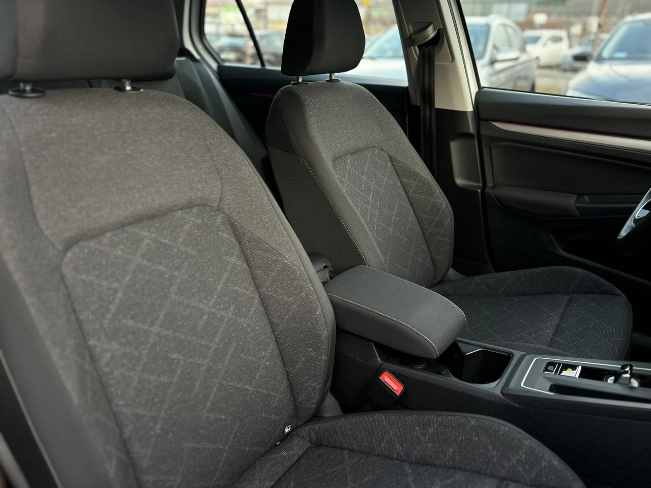 Volkswagen Golf - Zdjęcie 13