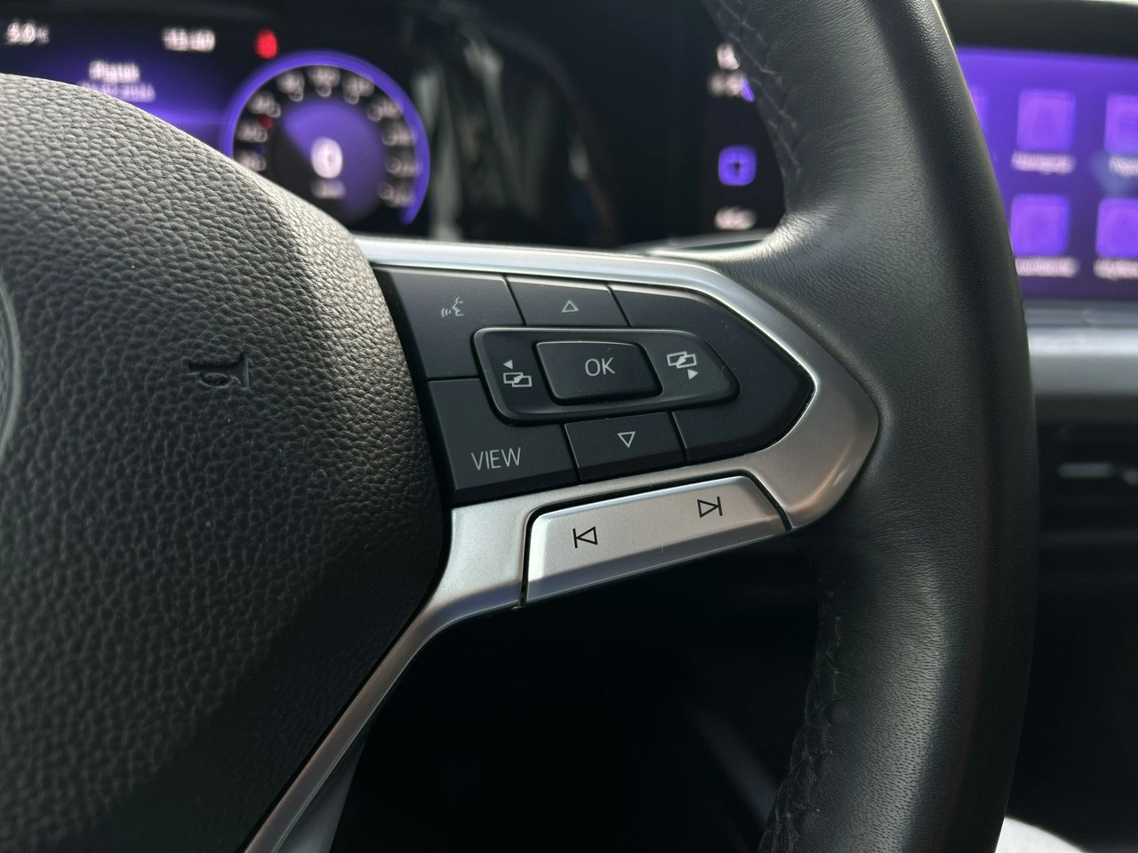 Volkswagen Golf - Zdjęcie 19